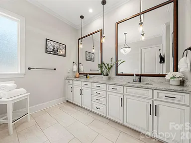 The Arlington — Master Vanity