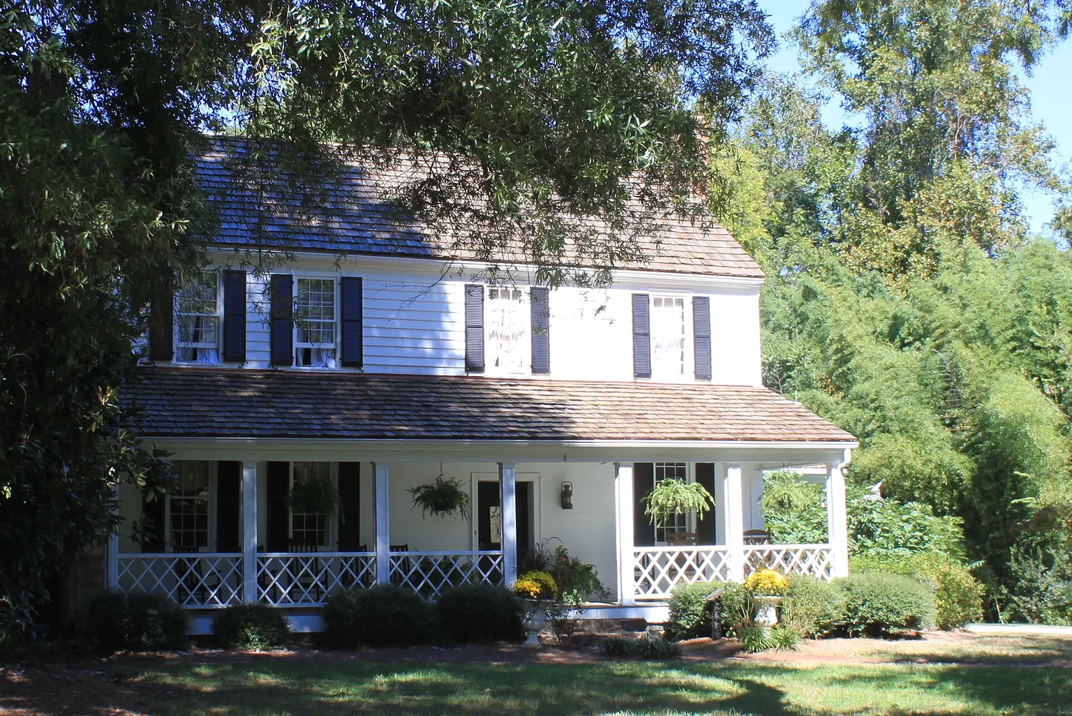 The Beaver Dam plantation house in Davidson, North Carolina — Custom pantry remodel Charlotte: maximize your kitchen space
