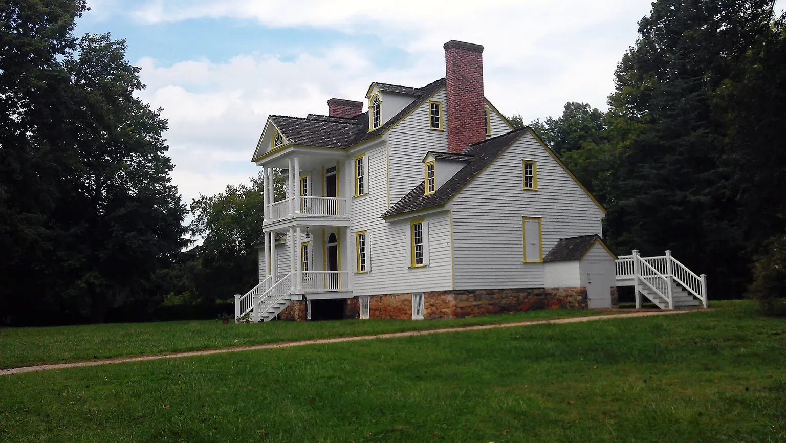 Rosedale Plantation house on North Tryon Street in Charlotte — Roofing coordination during remodel in NC: what homeowners need to know